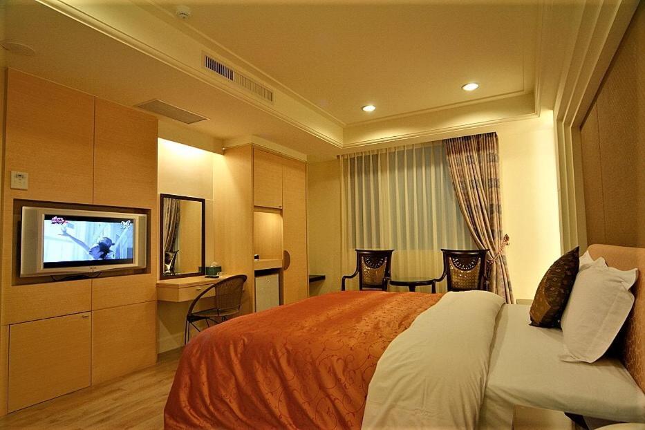Tranquil Sea Hotel Kenting Exterior photo