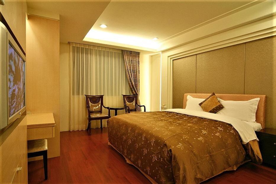 Tranquil Sea Hotel Kenting Exterior photo